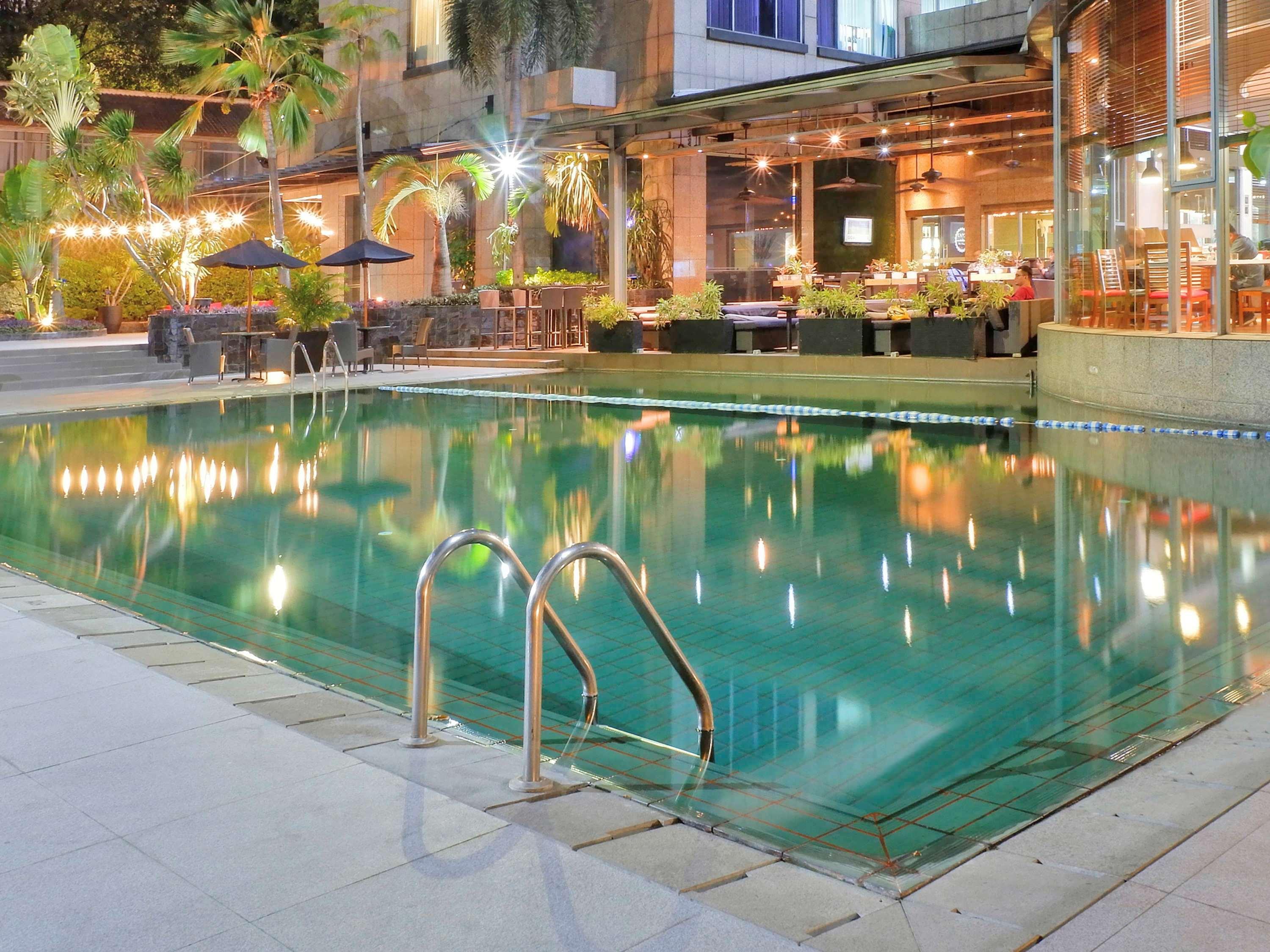 Hotel Kimaya Slipi Jakarta By Harris Экстерьер фото