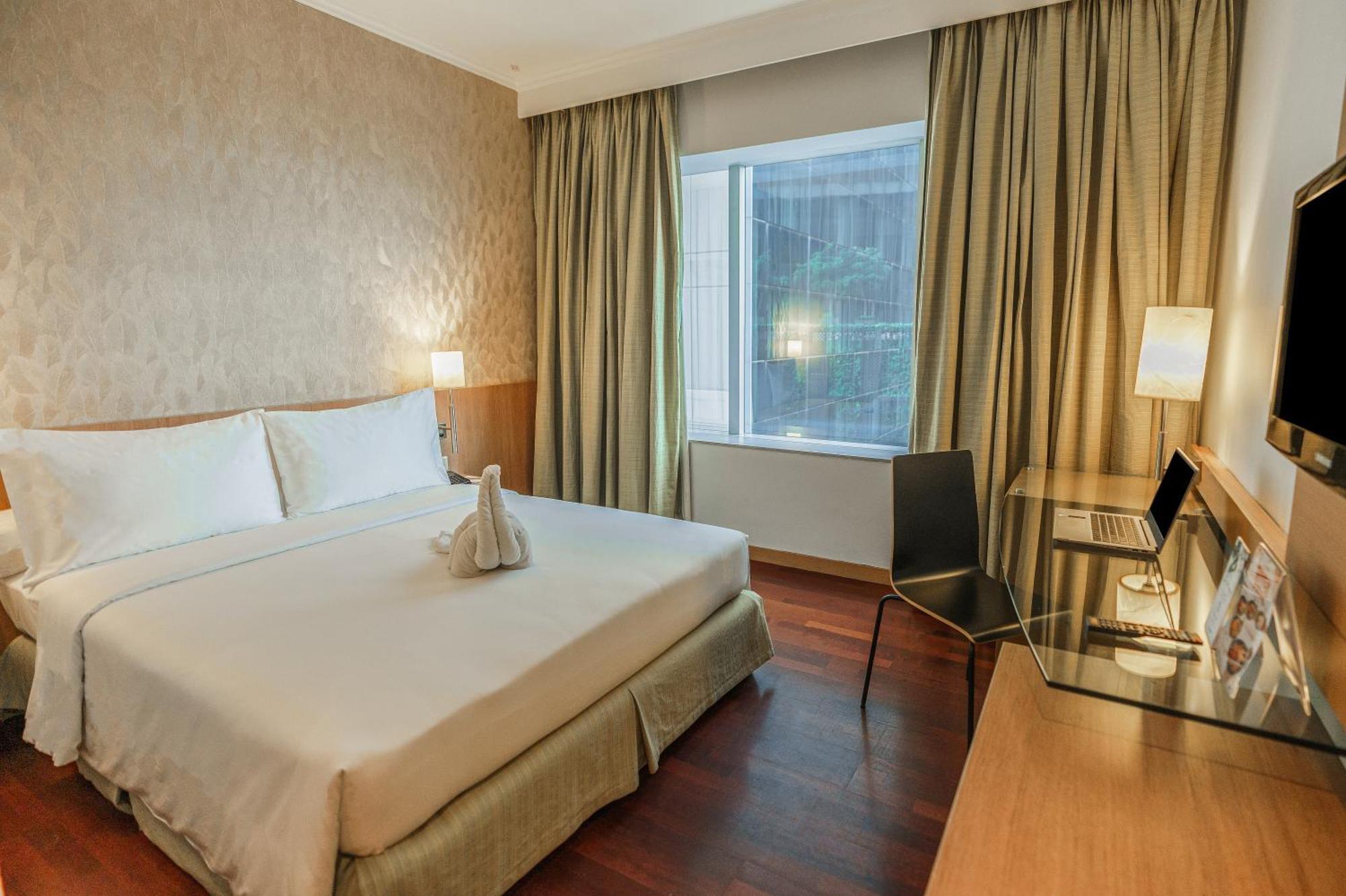Hotel Kimaya Slipi Jakarta By Harris Экстерьер фото