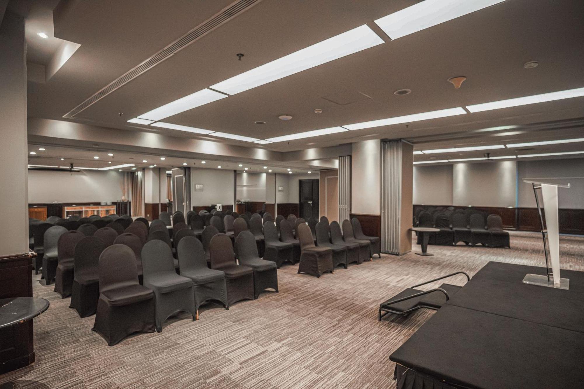 Hotel Kimaya Slipi Jakarta By Harris Экстерьер фото